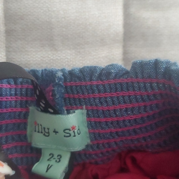 Skirt - Picture 2 of 3